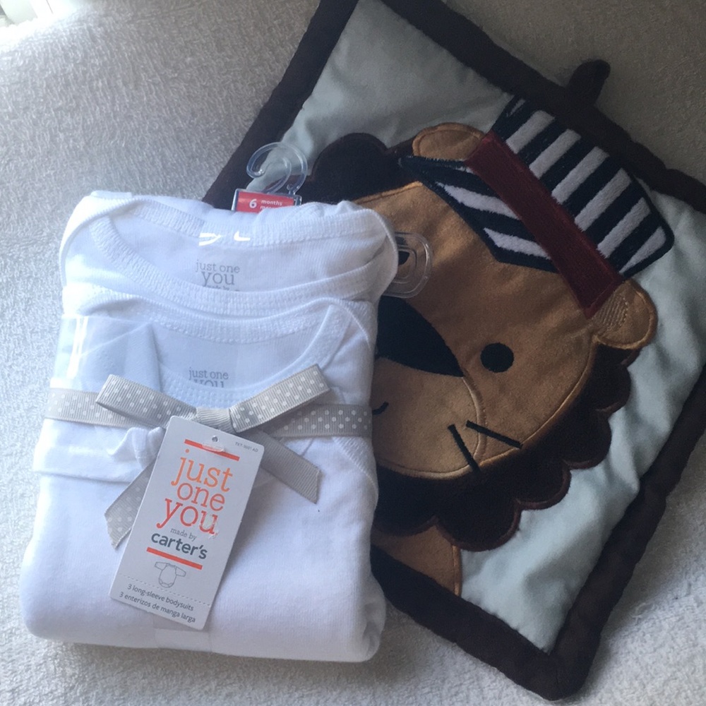 6 month long sleeve onesie set